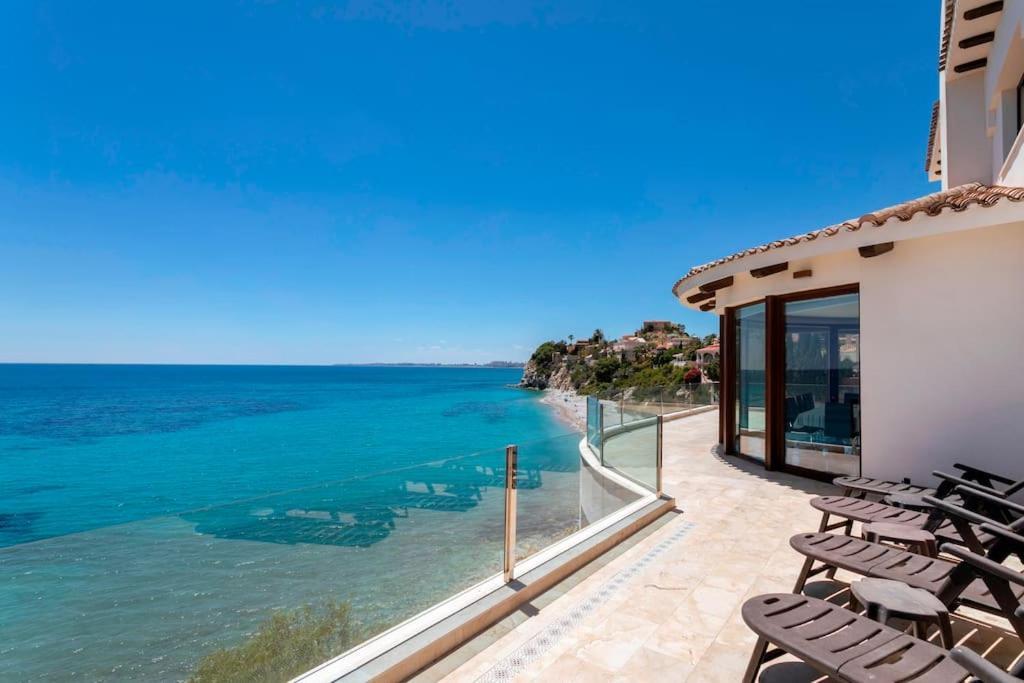 Villa Irene, Large First Line Villa With Amazing Sea- And Coast Views And Large Private Swimming Pool! Alicante Bagian luar foto