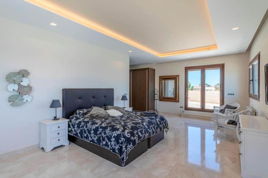 Villa Irene, Large First Line Villa With Amazing Sea- And Coast Views And Large Private Swimming Pool! Alicante Bagian luar foto